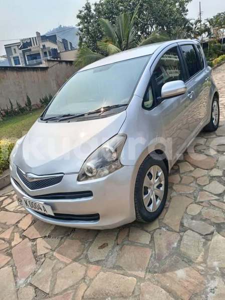 Big with watermark toyota sienta burundi gitega 6409