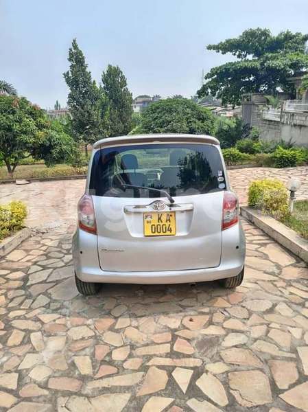 Big with watermark toyota sienta burundi gitega 6409