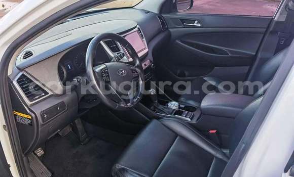 Acheter Occasion Voiture Hyundai Tucson Blanc à Gitega, Burundi Acheter Occasion Voiture Hyundai Tucson Blanc à Gitega, Burundi