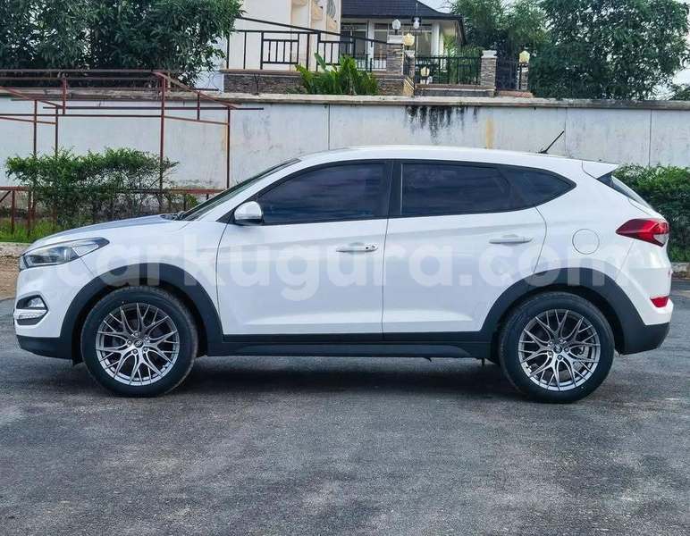 Big with watermark hyundai tucson burundi gitega 6417