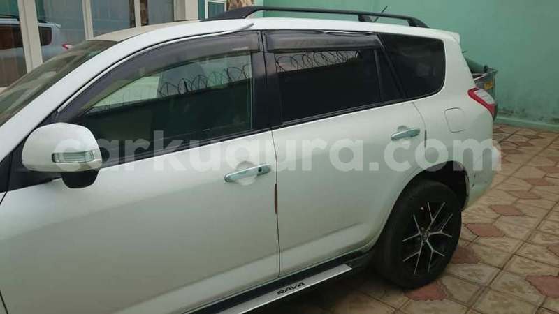 Big with watermark toyota vanguard burundi gitega 6418