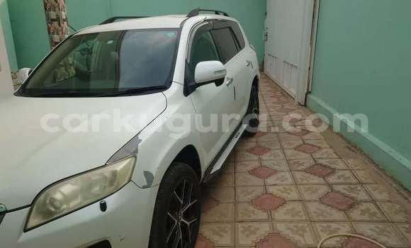 Acheter Occasion Voiture Toyota Vanguard Blanc à Gitega, Burundi Acheter Occasion Voiture Toyota Vanguard Blanc à Gitega, Burundi