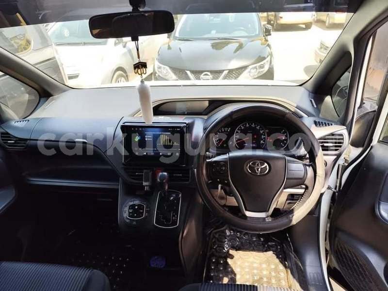 Big with watermark toyota voxy burundi gitega 6421