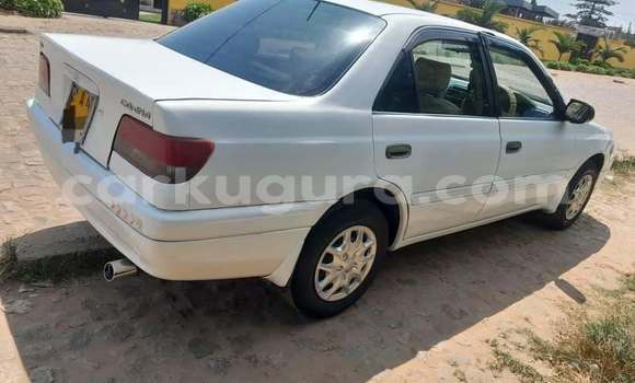 Acheter Occasion Voiture Toyota Carina Blanc à Bujumbura, Bujumbura Acheter Occasion Voiture Toyota Carina Blanc à Bujumbura, Bujumbura