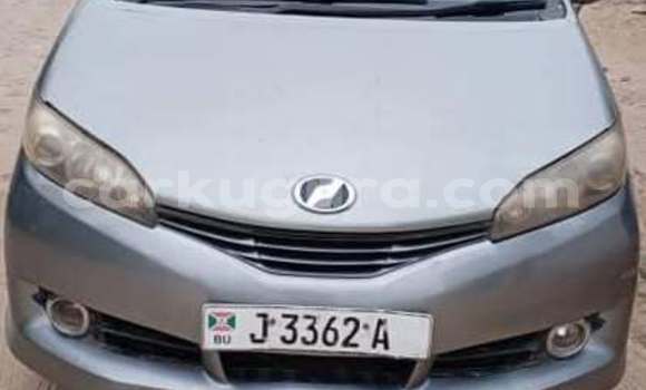 Acheter Occasion Voiture Toyota Wish Gris à Bujumbura, Bujumbura