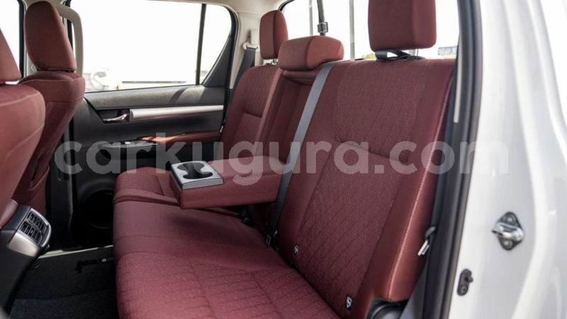Big with watermark toyota hilux burundi gitega 6436