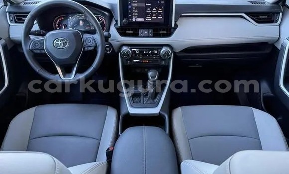 Nunua Ilio tumika Toyota RAV4 Nyingine Gari ndani ya Buterer nchini Bujumbura Nunua Ilio tumika Toyota RAV4 Nyingine Gari ndani ya Buterer nchini Bujumbura