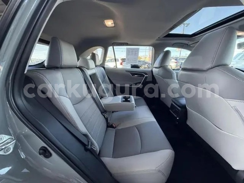 Big with watermark toyota rav4 bujumbura buterer 6442