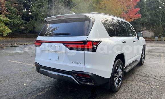 Nunua Ilio tumika Lexus LX Nyeupe Gari ndani ya Kayanza nchini Burundi Nunua Ilio tumika Lexus LX Nyeupe Gari ndani ya Kayanza nchini Burundi