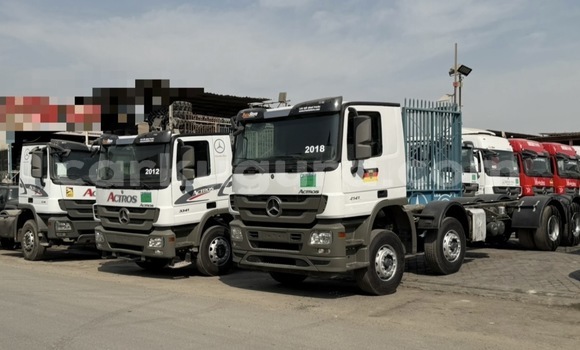 Buy Used Mercedes‒Benz Truck White Truck in Import - Dubai in Bujumbura Buy Used Mercedes‒Benz Truck White Truck in Import - Dubai in Bujumbura