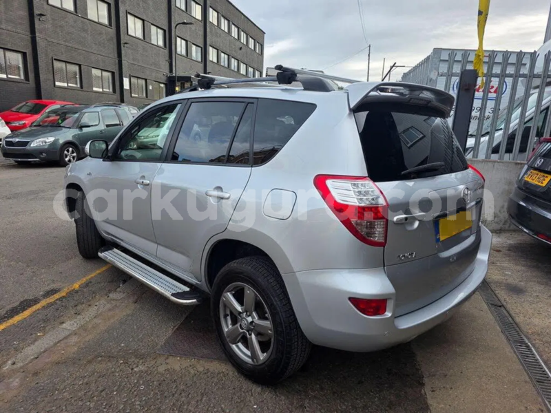 Big with watermark toyota rav4 burundi gitega 6460
