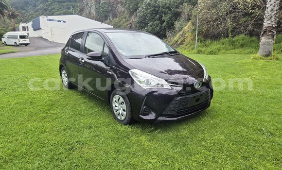 Acheter Occasion Voiture Toyota Vitz Noir à Gitega, Burundi Acheter Occasion Voiture Toyota Vitz Noir à Gitega, Burundi