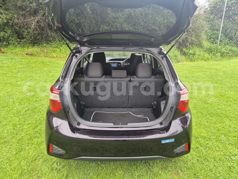 Big with watermark toyota vitz burundi gitega 6462