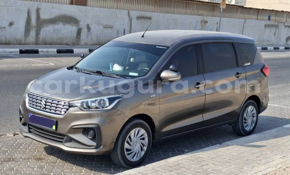 Acheter Occasion Voiture Suzuki Ertiga Marron à Gitega, Burundi