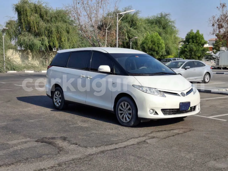 Big with watermark toyota previa burundi gitega 6468