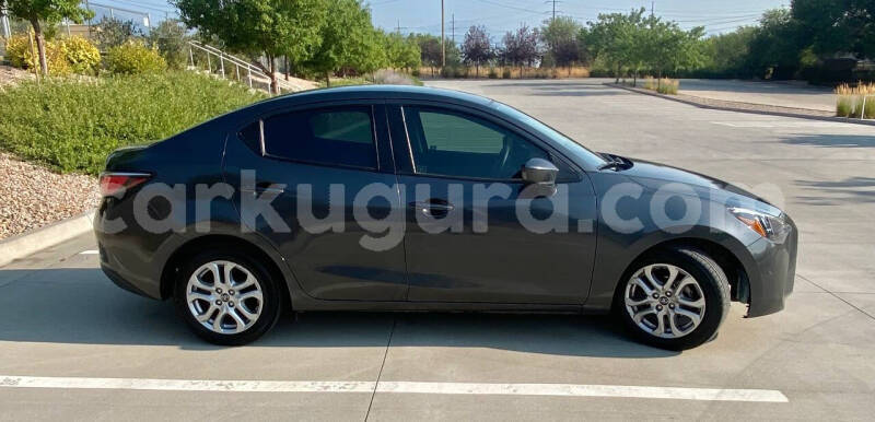 Big with watermark toyota yaris burundi gitega 6470