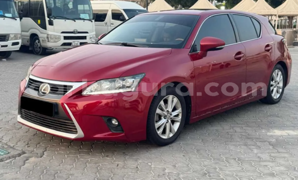Acheter Occasion Voiture Lexus CT Rouge à Gitega, Burundi