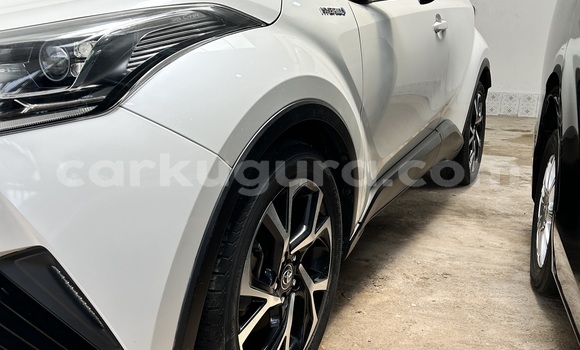Buy Import Toyota C-HR White Car in Bujumbura in Bujumbura Buy Import Toyota C-HR White Car in Bujumbura in Bujumbura