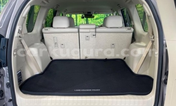 Acheter Occasion Voiture Toyota Land Cruiser Prado Beige à Bujumbura, Bujumbura Acheter Occasion Voiture Toyota Land Cruiser Prado Beige à Bujumbura, Bujumbura