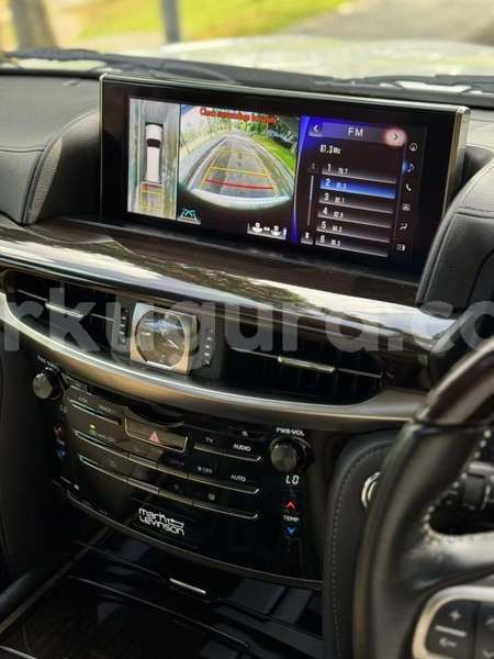 Big with watermark lexus lx 570 burundi gitega 6499