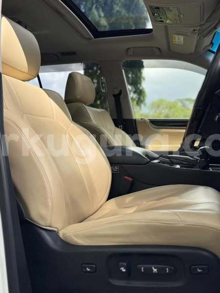 Big with watermark lexus lx 570 burundi gitega 6499