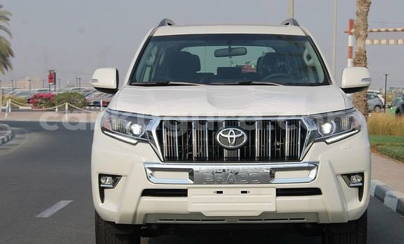 Acheter Occasion Voiture Toyota Land Cruiser Prado Blanc à Bujumbura, Bujumbura