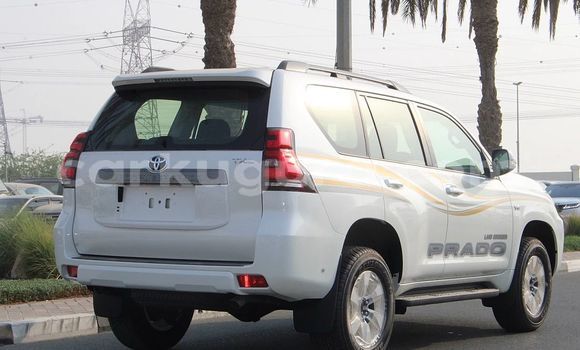 Buy Used Toyota Land Cruiser Prado White Car in Bujumbura in Bujumbura Buy Used Toyota Land Cruiser Prado White Car in Bujumbura in Bujumbura