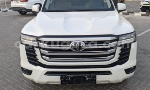 Acheter Occasion Voiture Toyota Land Cruiser Blanc à Bujumbura, Bujumbura