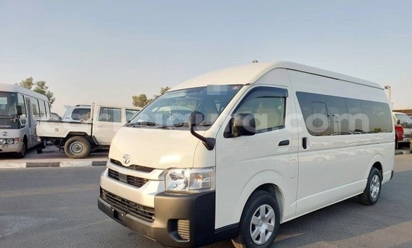 Acheter Occasion Voiture Toyota Hiace Blanc à Bujumbura, Bujumbura