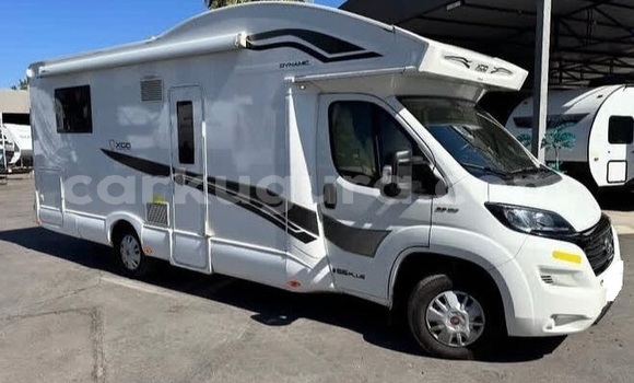 Acheter Occasion Voiture Fiat 900T Blanc à Bujumbura, Bujumbura