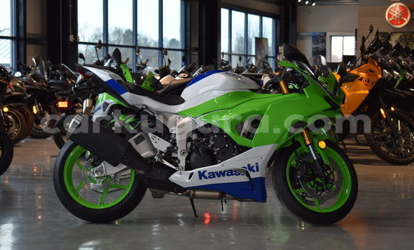 Nunua Mpya Yamaha TMAX Nyeusi Bike ndani ya Cibitoke nchini Cibitoke Nunua Mpya Yamaha TMAX Nyeusi Bike ndani ya Cibitoke nchini Cibitoke