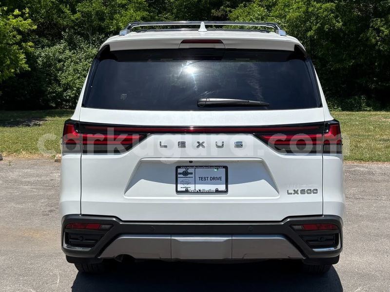 Big with watermark lexus lx burundi gitega 6562