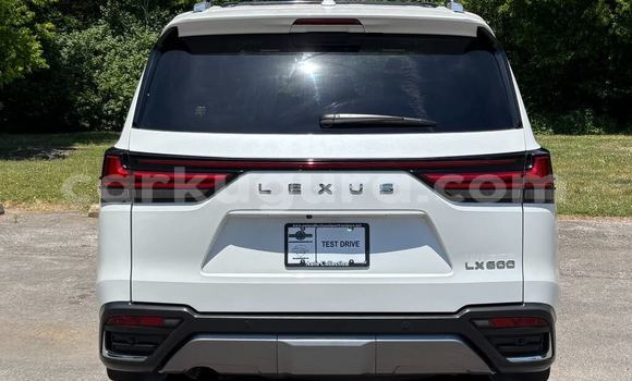 Buy Used Lexus LX White Car in Gitega in Burundi Buy Used Lexus LX White Car in Gitega in Burundi