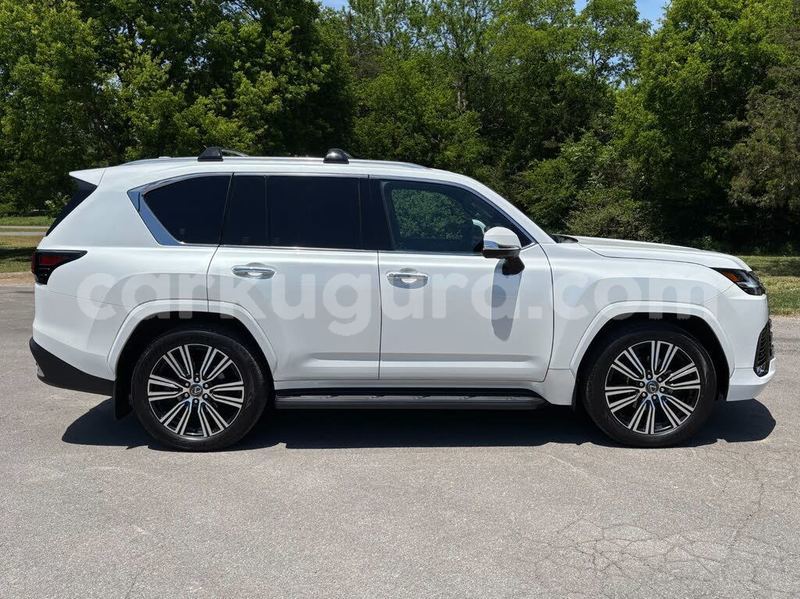 Big with watermark lexus lx burundi gitega 6562