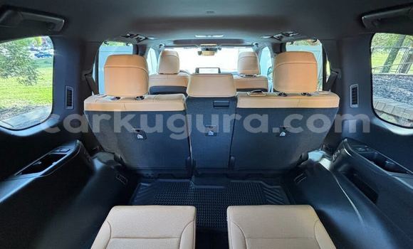 Buy Used Lexus LX White Car in Gitega in Burundi Buy Used Lexus LX White Car in Gitega in Burundi
