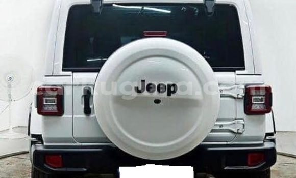 Buy Used Jeep Wrangler White Car in Bujumbura in Bujumbura Buy Used Jeep Wrangler White Car in Bujumbura in Bujumbura