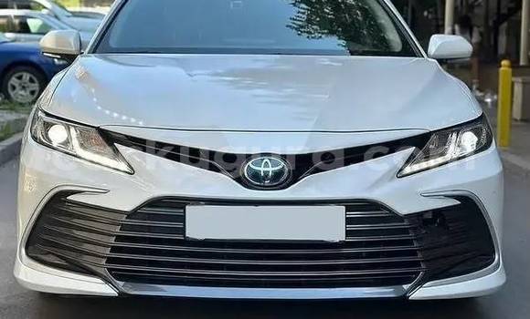 Acheter Occasion Voiture Toyota Camry Blanc à Bujumbura, Bujumbura