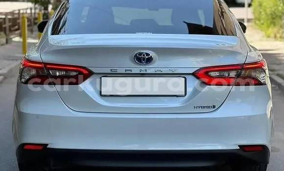 Buy Used Toyota Camry White Car in Bujumbura in Bujumbura Buy Used Toyota Camry White Car in Bujumbura in Bujumbura