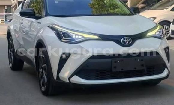 Nunua Ilio tumika Toyota C-HR Nyeupe Gari ndani ya Bujumbura nchini Bujumbura Nunua Ilio tumika Toyota C-HR Nyeupe Gari ndani ya Bujumbura nchini Bujumbura