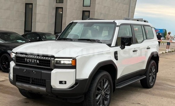 Buy New Toyota Land Cruiser Prado Black Car in Bujumbura in Bujumbura Buy New Toyota Land Cruiser Prado Black Car in Bujumbura in Bujumbura