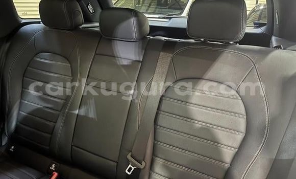 Acheter Import Voiture Mercedes-Benz GLC Blanc à Bujumbura, Bujumbura Acheter Import Voiture Mercedes-Benz GLC Blanc à Bujumbura, Bujumbura