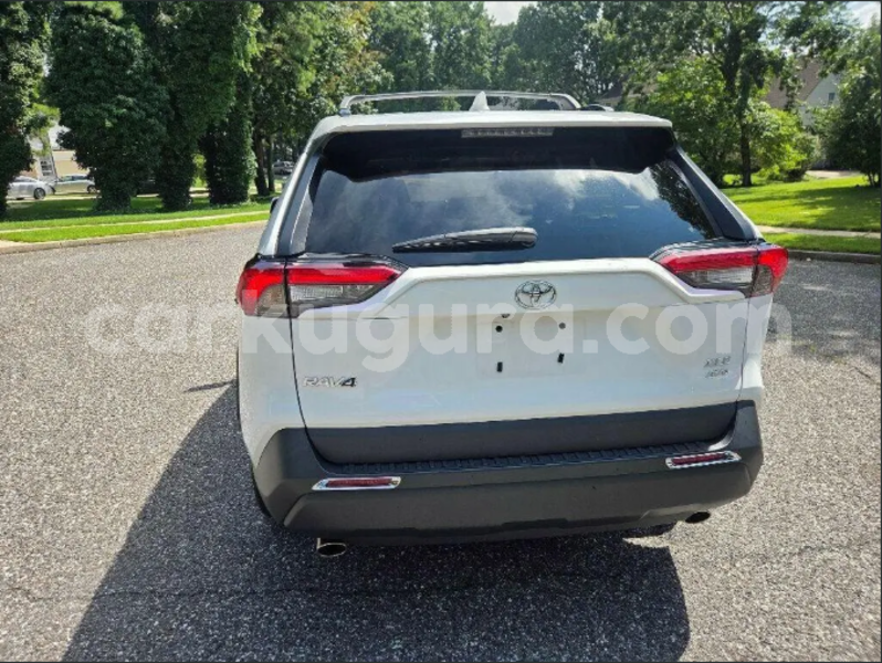 Big with watermark toyota rav4 burundi bururi 6584