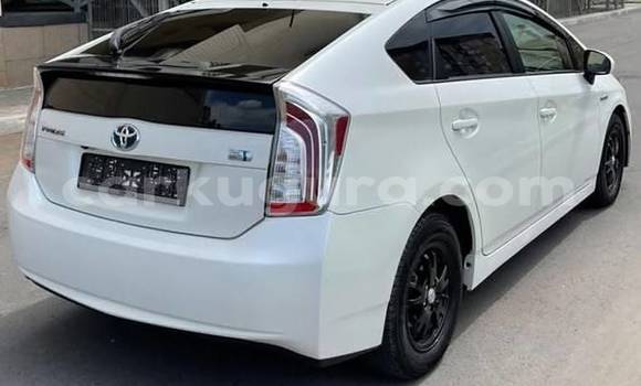 Acheter Occasion Voiture Toyota Prius Blanc à Bujumbura, Bujumbura Acheter Occasion Voiture Toyota Prius Blanc à Bujumbura, Bujumbura