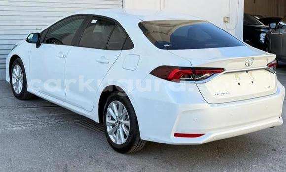 Acheter Occasion Voiture Toyota Corolla Blanc à Bujumbura, Bujumbura Acheter Occasion Voiture Toyota Corolla Blanc à Bujumbura, Bujumbura