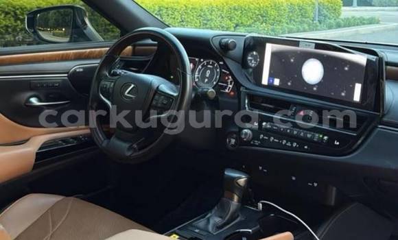 Buy Used Lexus ES White Car in Bujumbura in Bujumbura Buy Used Lexus ES White Car in Bujumbura in Bujumbura