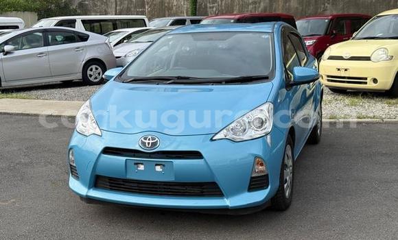 Acheter Occasion Voiture Toyota Aqua Bleu à Gitega, Burundi