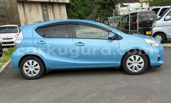 Buy Used Toyota Aqua Blue Car in Gitega in Burundi Buy Used Toyota Aqua Blue Car in Gitega in Burundi