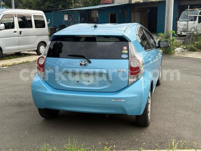Big with watermark toyota aqua burundi gitega 6595