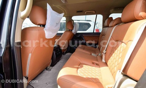 Nunua Imported Toyota Land Cruiser Nyeusi Gari ndani ya Import - Dubai nchini Bujumbura Nunua Imported Toyota Land Cruiser Nyeusi Gari ndani ya Import - Dubai nchini Bujumbura