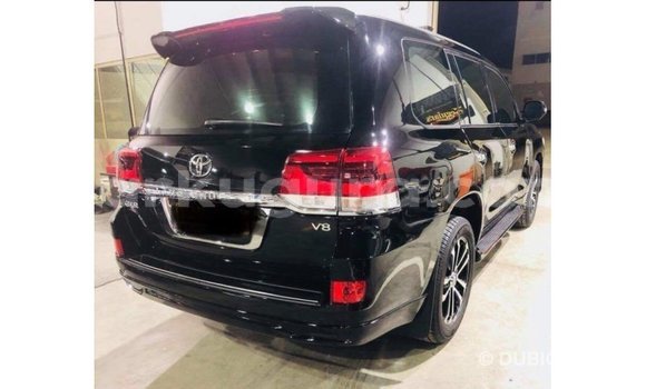 Acheter Import Voiture Toyota Land Cruiser Noir à Import - Dubai, Bujumbura Acheter Import Voiture Toyota Land Cruiser Noir à Import - Dubai, Bujumbura